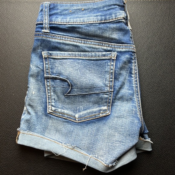 American Eagle Super Stretch Distressed Midi Shorts - Picture 6 of 7
